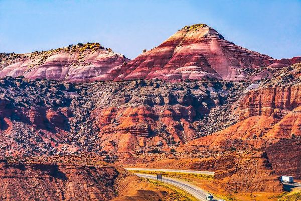 Perry, William 아티스트의 Colorful Red Canyon-Castle Valley-I-70 Highway-Utah작품입니다.